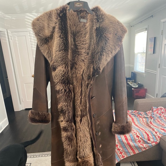 Jacket size small only wore twice - Picture 9 of 9